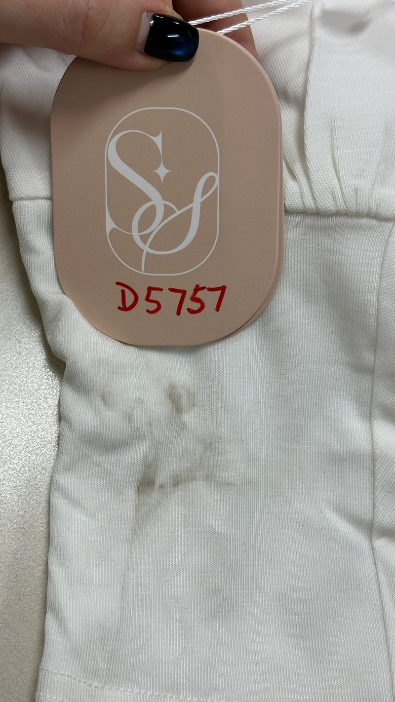 DEFECT | Bennie Bell Sleeve Top in White S