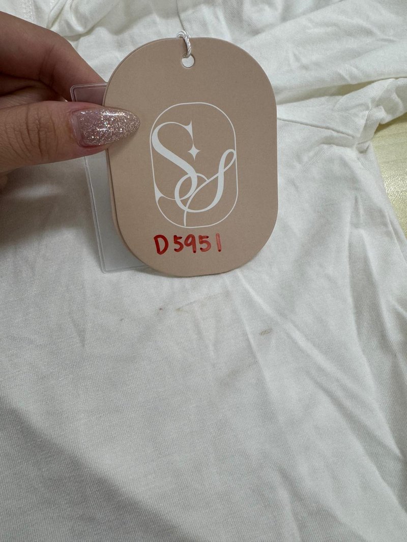 DEFECT | Chaerin Cardigan Top Set in White in M