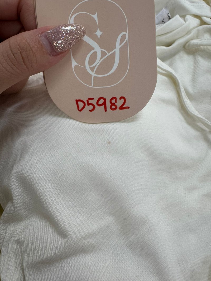 Ora Offshoulder Halter Tee in Light Cream Yellow in XS