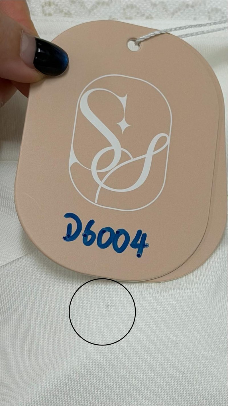 DEFECT | Lessie Lace Trim Long Sleeve Top in White in M