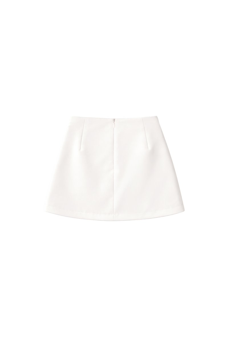 Rami Ruched Skorts in White