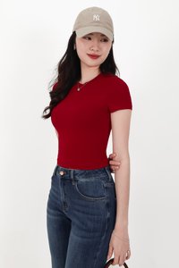 Bonnie Basic Padded Tee in Dark Red