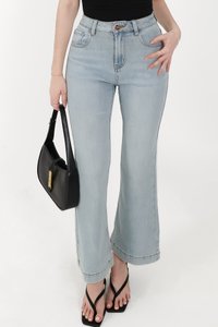 Millie Mid Waist Denim Jeans in Light Faded Wash