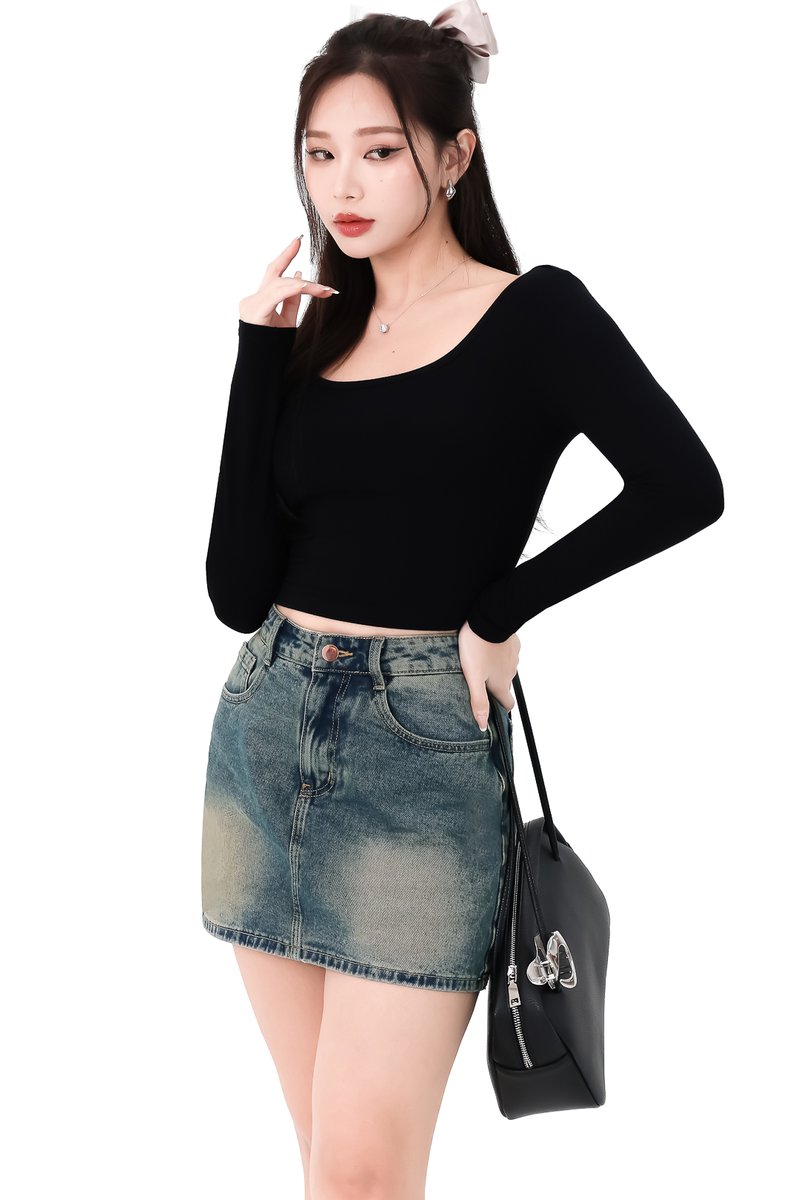 Leria Low Back Padded Top V2 in Black