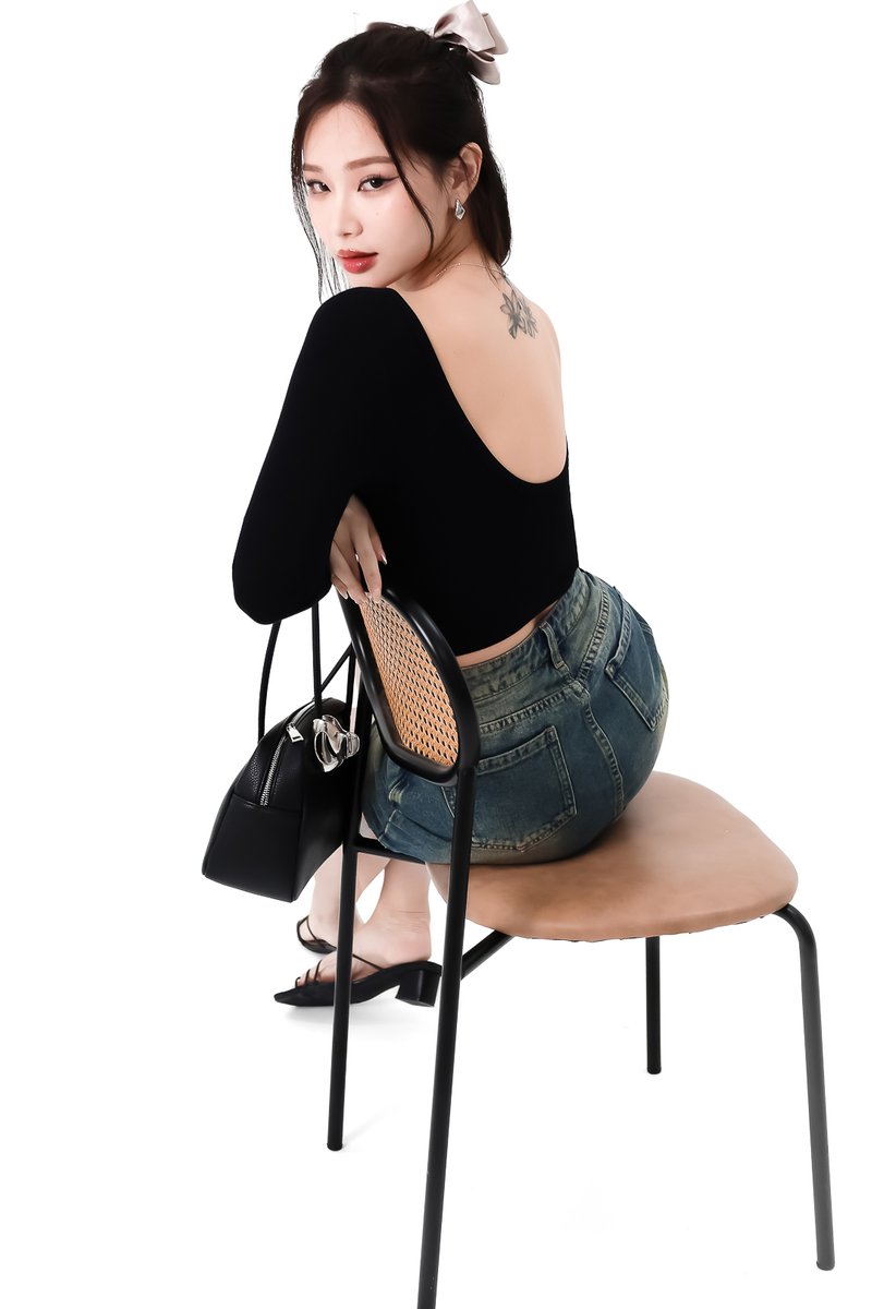 Leria Low Back Padded Top V2 in Black