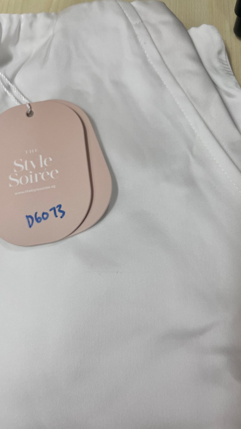 DEFECT | Chantelle Co-ord Satin Shorts in White in S