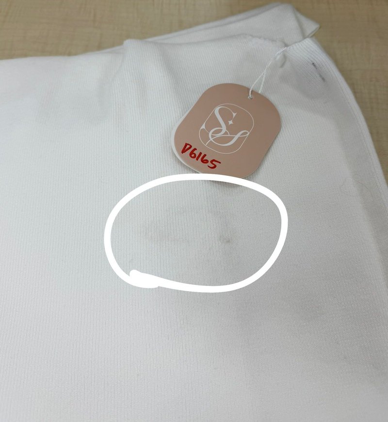 DEFECT | Kedy Knit Throwover in White in S/M