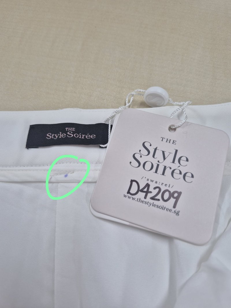 DEFECT | Belle Belted Skorts in White in L