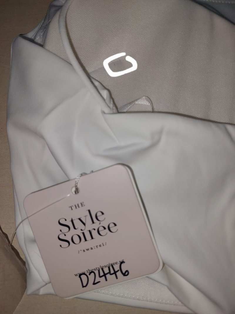 DEFECT | Cadea Cross Back Top in White in S