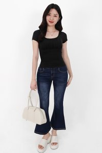 Seorin Sleeved Ruched Top in Black