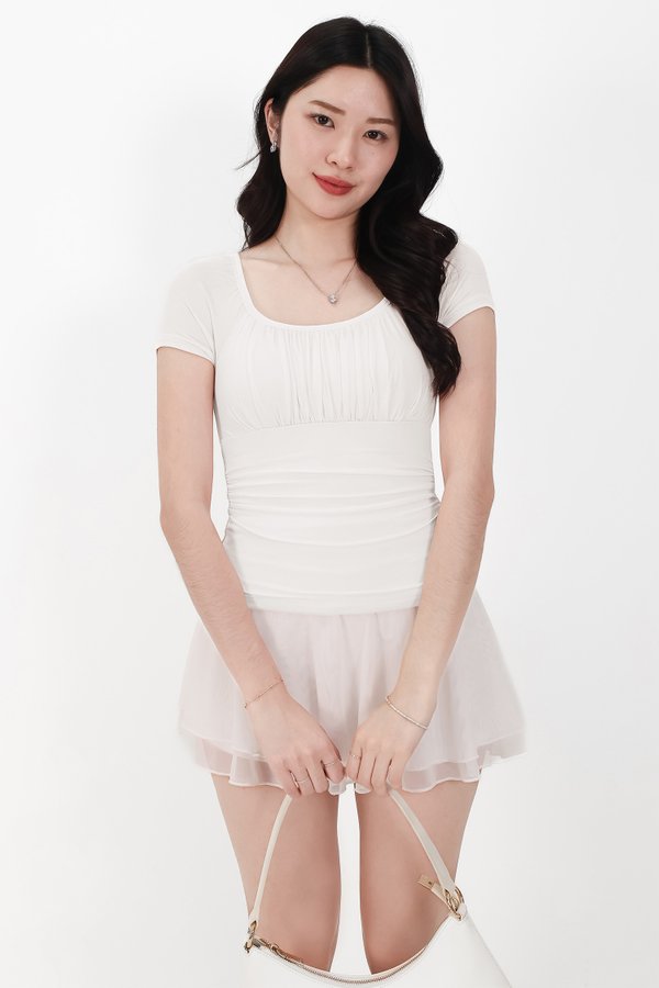 Seorin Sleeved Ruched Top in White
