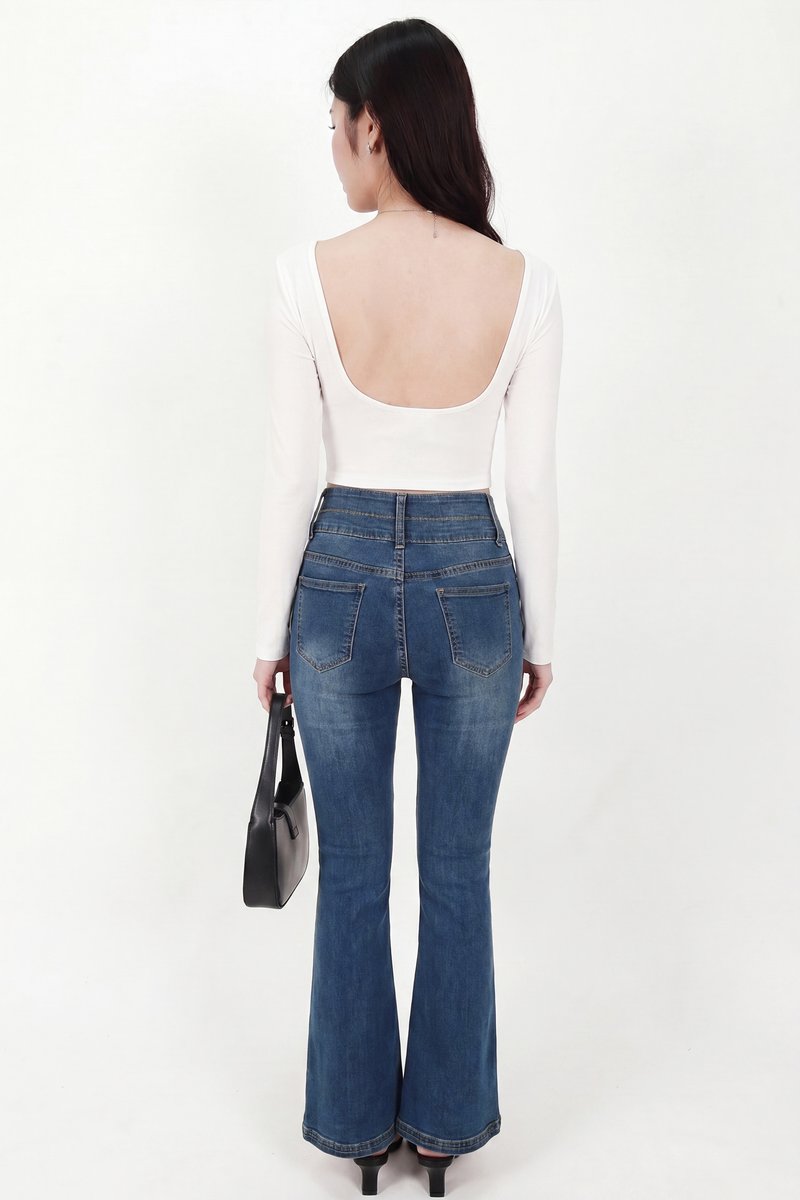 Dae Double Button Highwaisted Jeans in Dark Wash