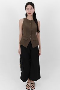 Sey Side Pleat Midwaist Pants in Black