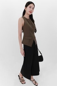 Sey Side Pleat Midwaist Pants in Black