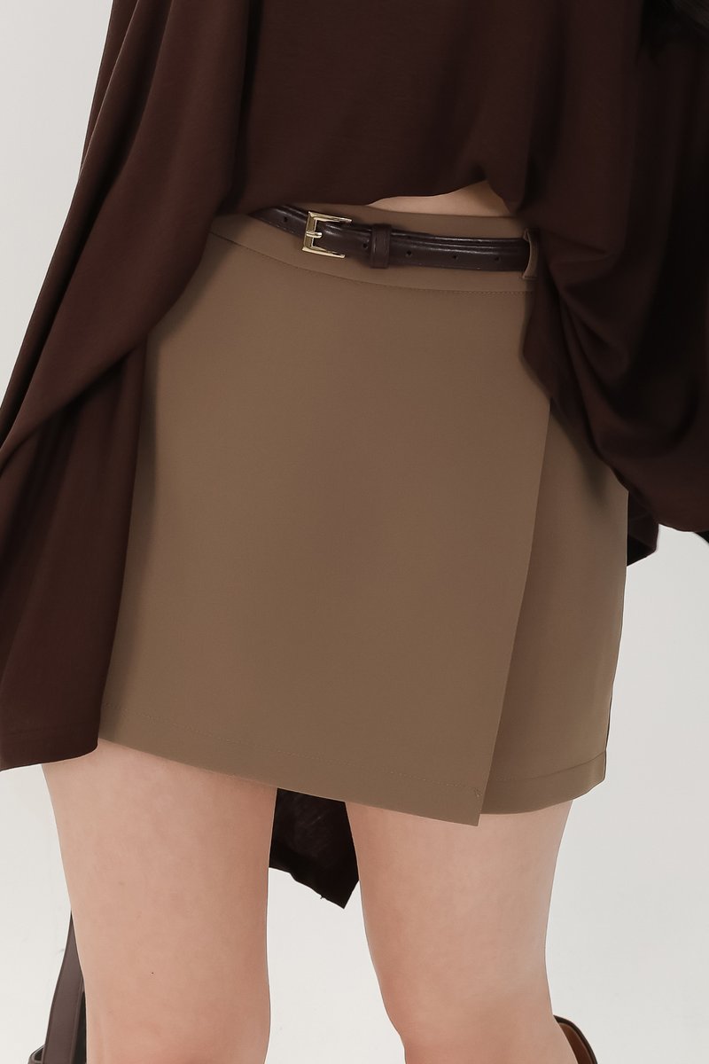 Becca Belted Skorts in Brown