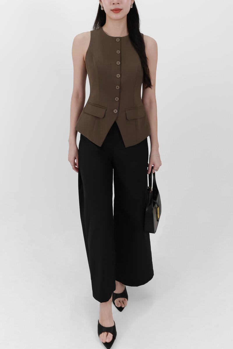 Sey Side Pleat Midwaist Pants in Black