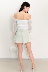 Oli Off-shoulder Corset Top in White