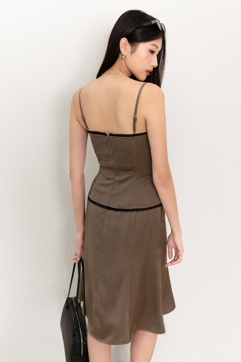 Cedra Co-ord Lace Trim Top in Etoupe