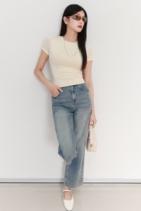 EVENT EXCLUSIVE | Pastels Padded Tee in Light Yellow