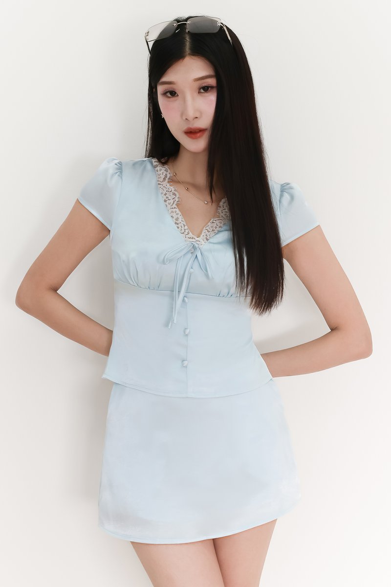 EVENT EXCLUSIVE | Serryn Satin Sleeved Co-ord Set in Light Blue