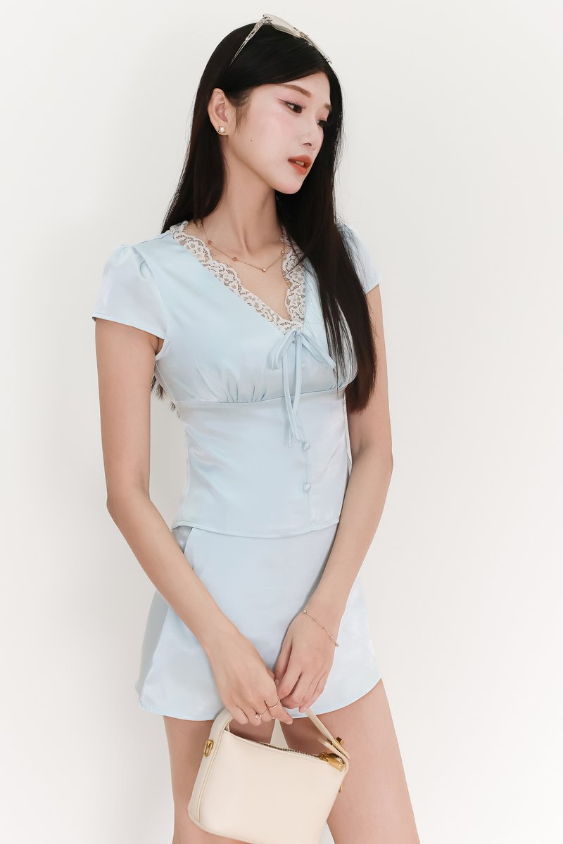 EVENT EXCLUSIVE | Serryn Satin Sleeved Co-ord Set in Light Blue
