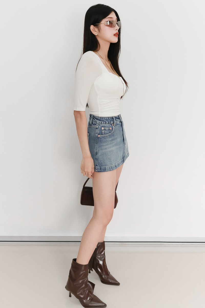EVENT EXCLUSIVE | Deyrin Denim Skorts in Mid Wash