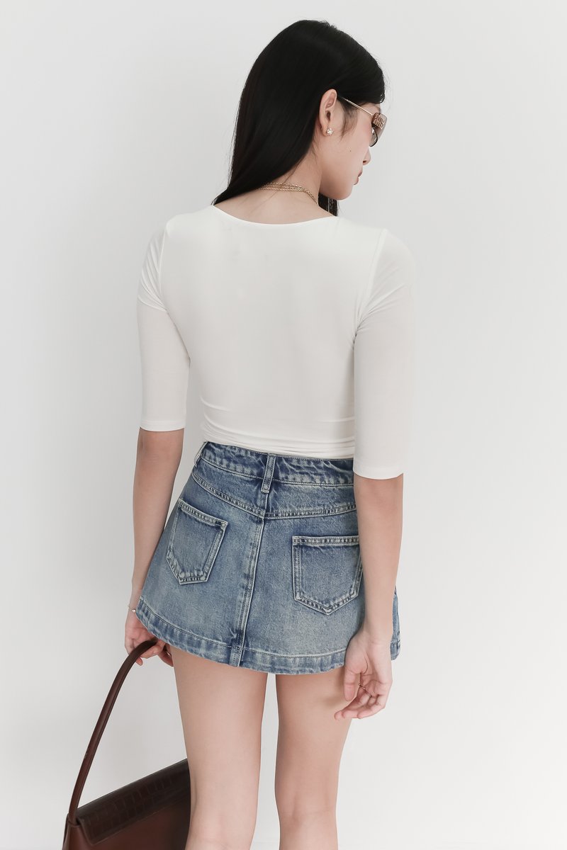 EVENT EXCLUSIVE | Deyrin Denim Skorts in Mid Wash