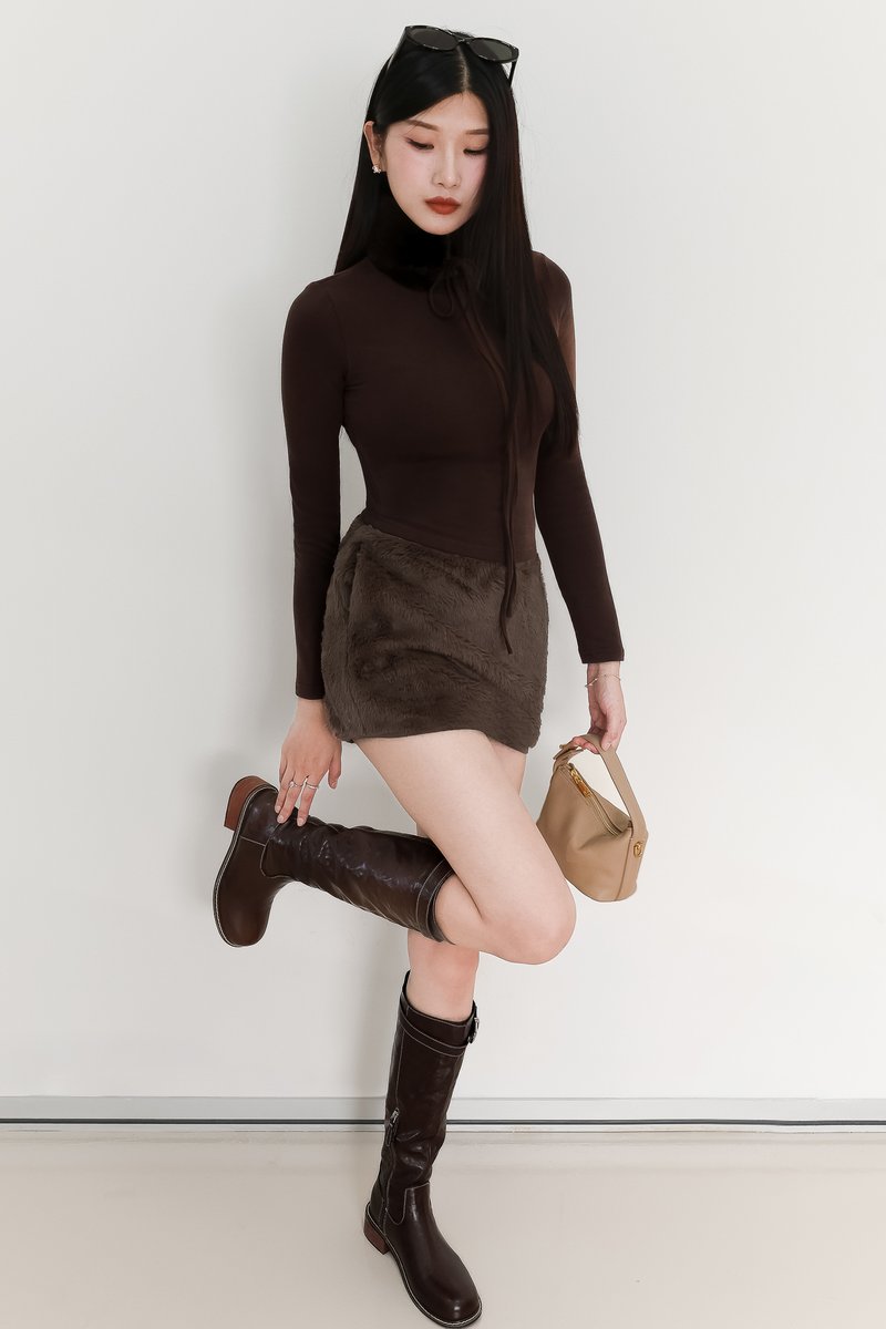 Fii Furry Skorts in Etoupe Brown