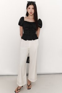 Perla Puffy Sleeved Top in Black