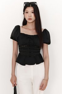 Perla Puffy Sleeved Top in Black