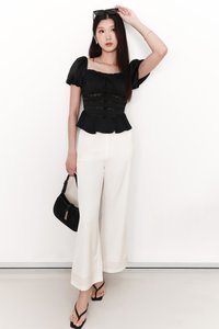 Perla Puffy Sleeved Top in Black