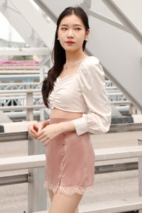 DEFECT395 | Lianne Lace Satin Skorts in Dusty Blush in S DEFECT395 | Lianne Lace Satin Skorts in Dusty Blush in S