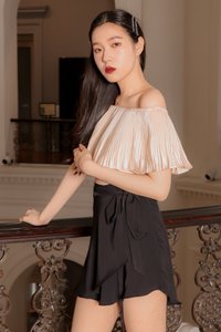 DEFECT | Praise Pleat Top V2 in Light Gold in S DEFECT | Praise Pleat Top V2 in Light Gold in S