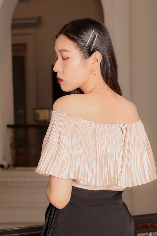 DEFECT | Praise Pleat Top V2 in Light Gold in S