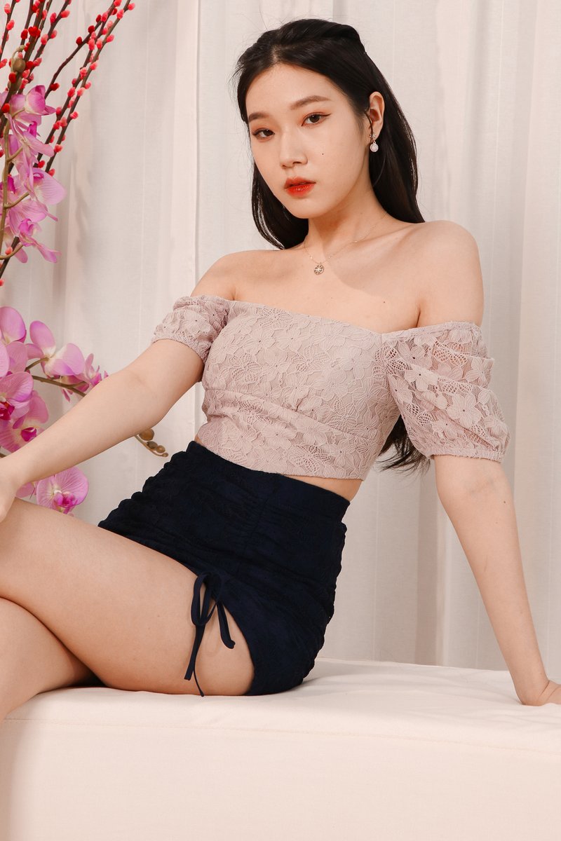 DEFECT | Lorenda Lace Co-ord Top in Lilac Grey in S