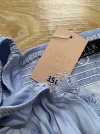 DEFECT351 | Carie Crochet Trim Top in Blue in M