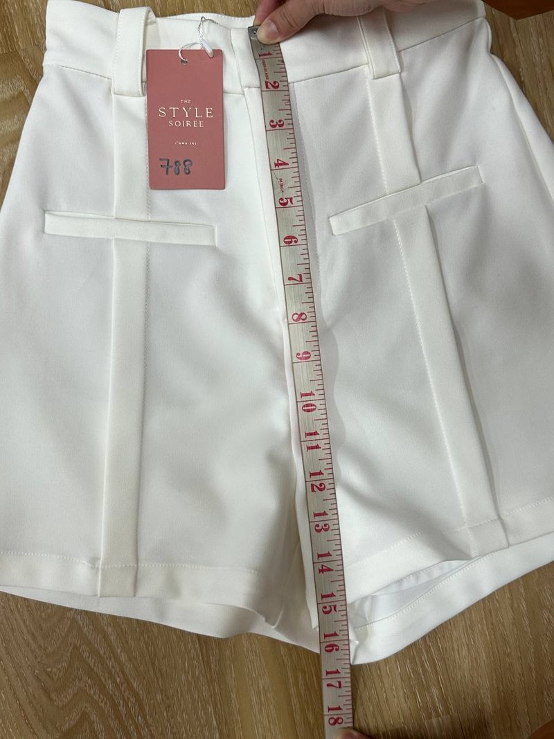 Theo Tailored Shorts in White Theo Tailored Shorts in White