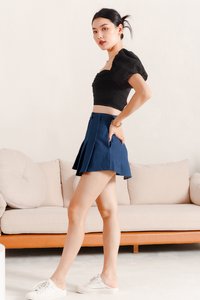 Piri Pleated Skorts in Mid Denim Piri Pleated Skorts in Mid Denim