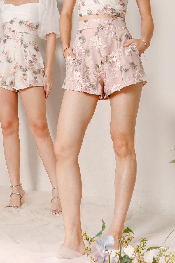 Eloise Embroidery Shorts in Pink