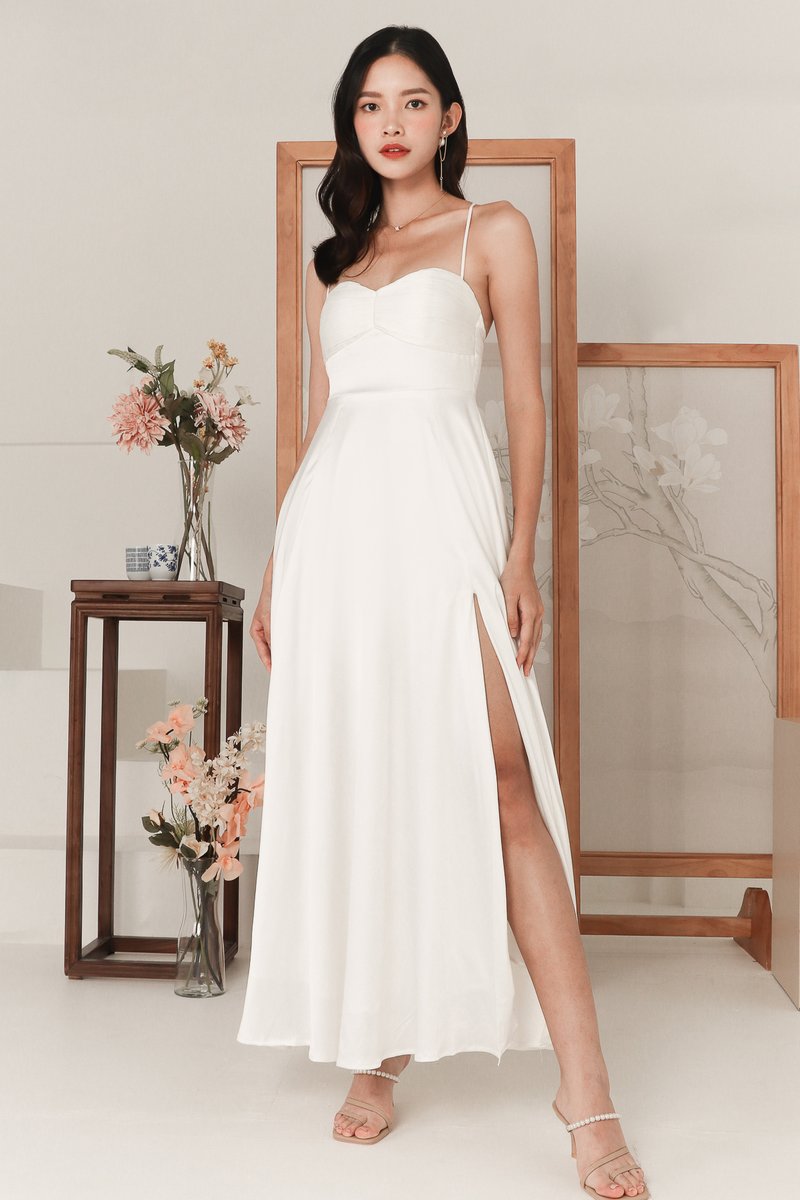 DEFECT | Claire Cross Back Maxi in White In M