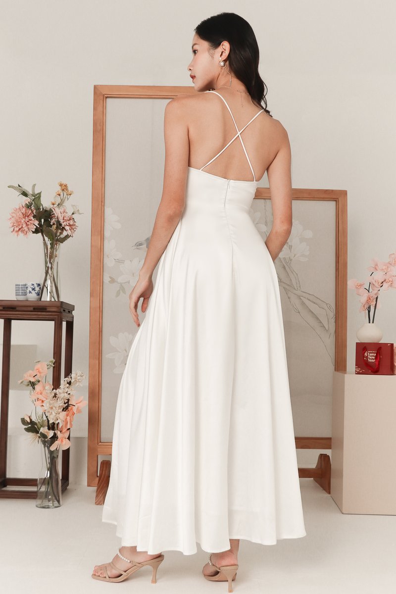 DEFECT | Claire Cross Back Maxi in White In M