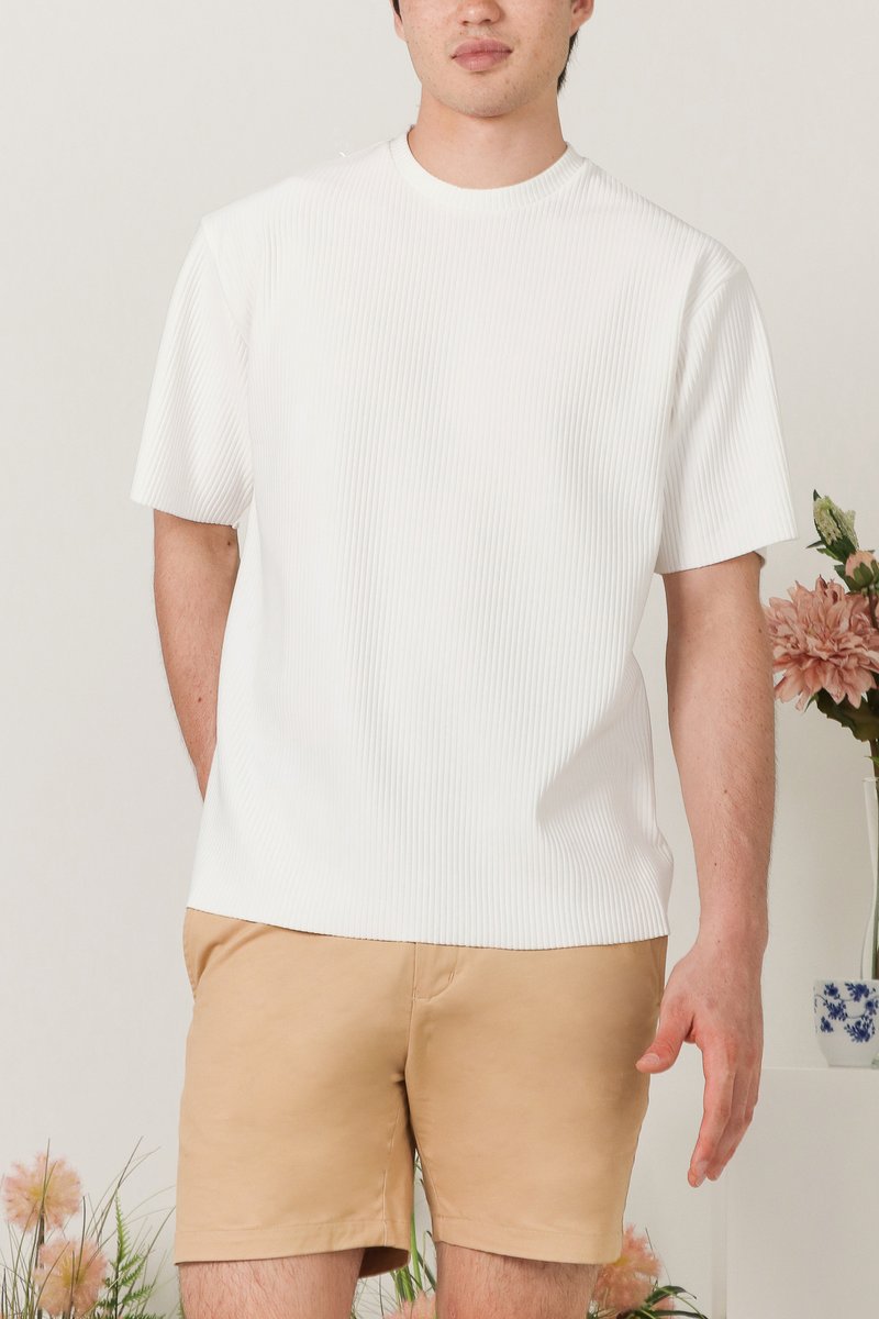 DEFECT | Roshan Ribbed Oversized Tee in White in M DEFECT | Roshan Ribbed Oversized Tee in White in M